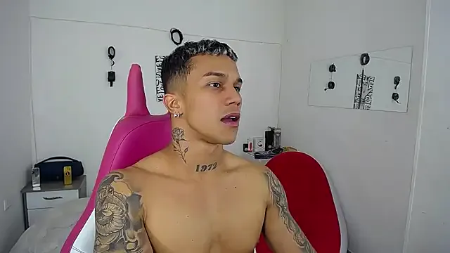 Leonard_Price — oil + massage+ 5 min masturbation