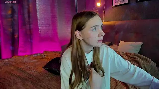 Lesi_Moonie01 from StripChat is Freechat