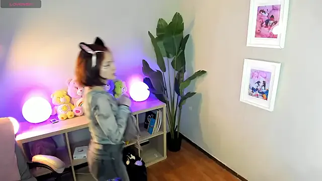 Avatar of lexirouge__