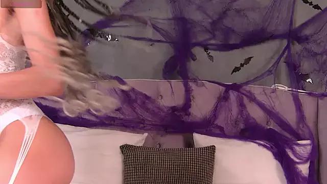 LexyPlay from StripChat is Freechat