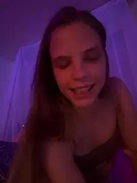 Try our girls live displays and explore the company of endless strippers, with beautiful physiques, vibrating toys and more.