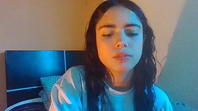 Photos of LiaBela_ from StripChat is Freechat