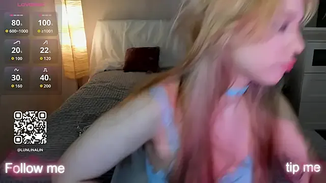 LightStar_18 — Show boobs