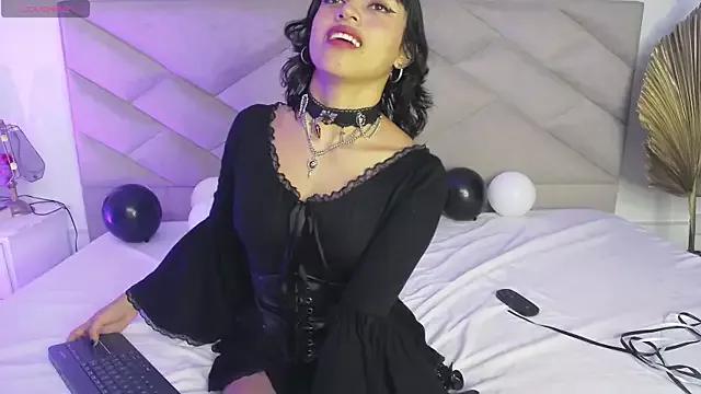 Try our girls live displays and explore the company of endless strippers, with beautiful physiques, vibrating toys and more.