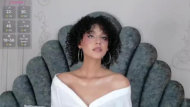 Try our girls live displays and explore the company of endless strippers, with beautiful physiques, vibrating toys and more.