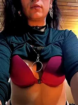 Try our girls live displays and explore the company of endless strippers, with beautiful physiques, vibrating toys and more.