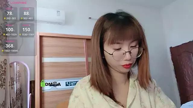 Lili_666 from StripChat