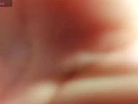 lili_harvey from StripChat is Freechat
