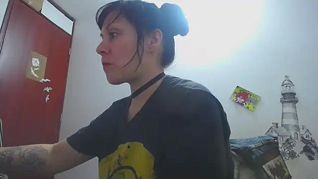 lili_peach from StripChat