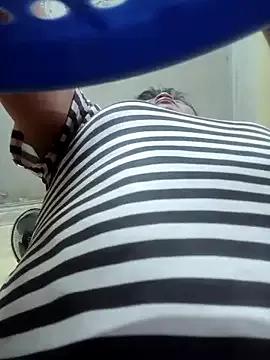 Liliana_maybe from StripChat is Freechat
