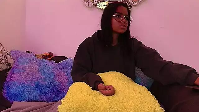 lilith_and_draven_nom from StripChat is Freechat