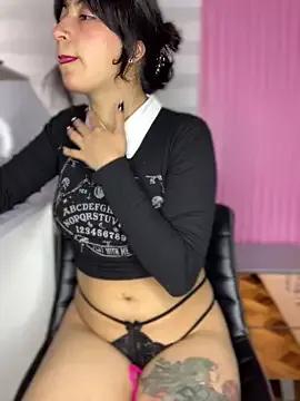 Try our girls live displays and explore the company of endless strippers, with beautiful physiques, vibrating toys and more.