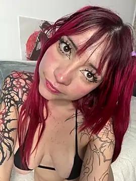 Try our girls live displays and explore the company of endless strippers, with beautiful physiques, vibrating toys and more.