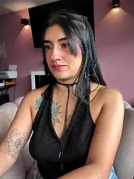 Try our girls live displays and explore the company of endless strippers, with beautiful physiques, vibrating toys and more.