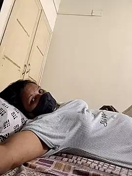 Lilly-queen from StripChat is Freechat