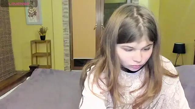 Lilly_Jess from StripChat is Freechat