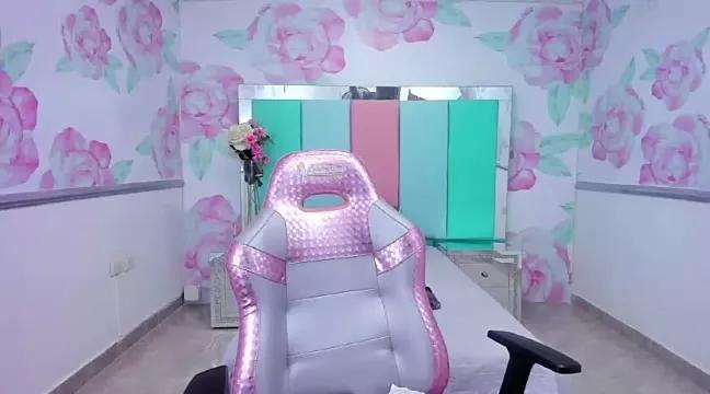 LILLYSMITTH from StripChat