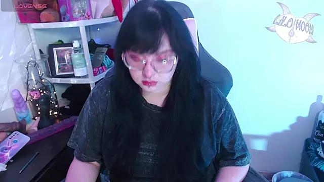 LiloMoon69 from StripChat