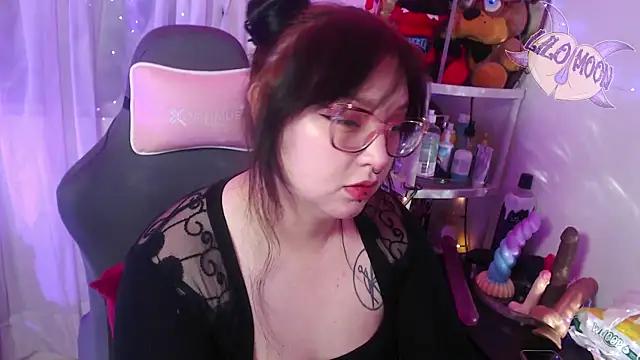 LiloMoon69 from StripChat