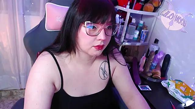 LiloMoon69 from StripChat