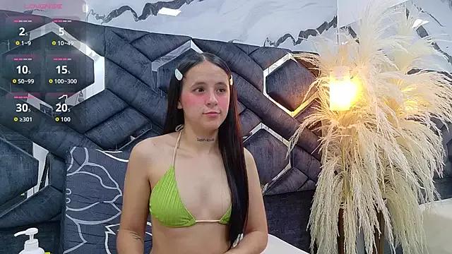 Try our girls live displays and explore the company of endless strippers, with beautiful physiques, vibrating toys and more.