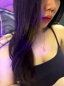 Try our girls live displays and explore the company of endless strippers, with beautiful physiques, vibrating toys and more.