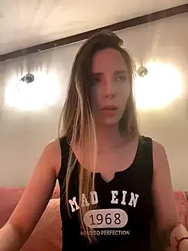LINA_ALL_EYES_ON_YOU from StripChat is Freechat