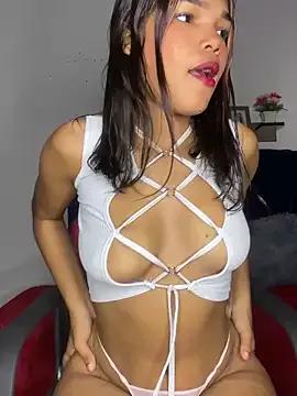 Lina_em from StripChat is Freechat