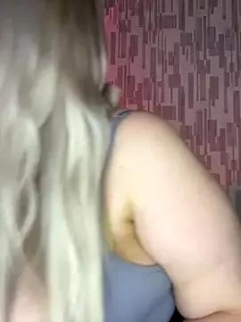 Try our girls live displays and explore the company of endless strippers, with beautiful physiques, vibrating toys and more.