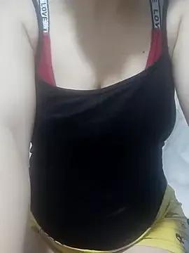 linakhalifa from StripChat is Freechat