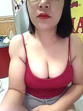 Try our girls live displays and explore the company of endless strippers, with beautiful physiques, vibrating toys and more.