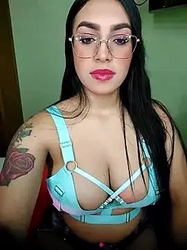 Linda_Saenz_ from StripChat is Freechat