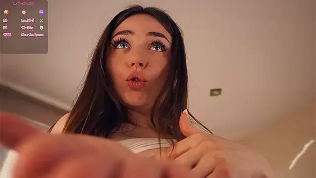 Try our girls live displays and explore the company of endless strippers, with beautiful physiques, vibrating toys and more.