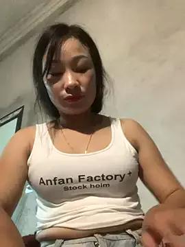 Try our girls live displays and explore the company of endless strippers, with beautiful physiques, vibrating toys and more.