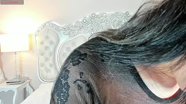 LinnaEvanson from StripChat