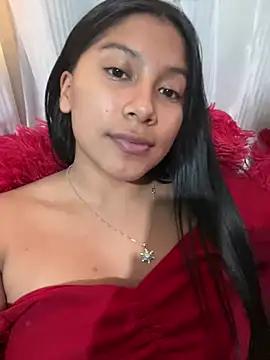 LinnaGardenia from StripChat