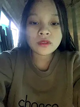 Lisa-sexyy — I am a poor girl. Please help me.