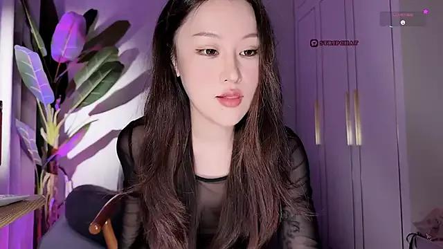 LisaNeverDie from StripChat is Freechat