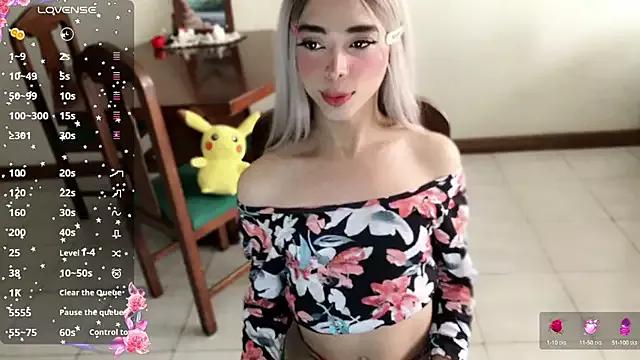 lissy_luney from StripChat is Freechat