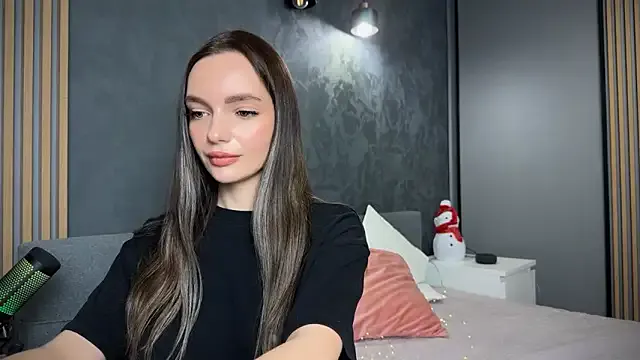 Avatar of litlle_angelll