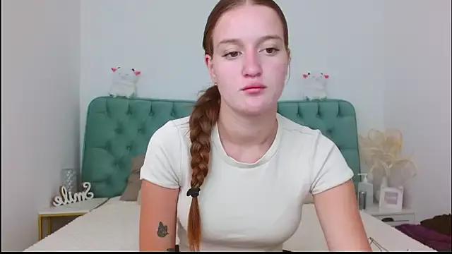 little__cut1e from StripChat is Freechat