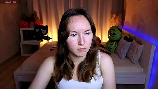 Avatar of Little_doll_meow