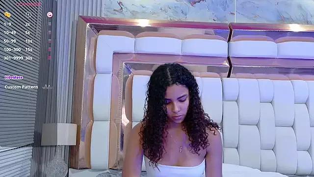 littleebonny from StripChat