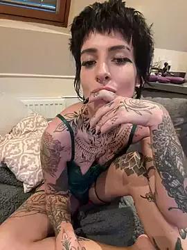 Try our girls live displays and explore the company of endless strippers, with beautiful physiques, vibrating toys and more.