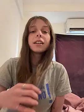LittleJulietta from StripChat is Freechat