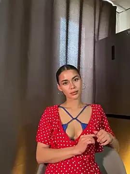 littlemuse from StripChat is Freechat