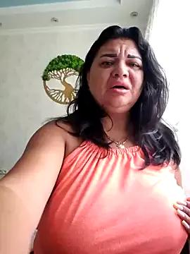 littleRikka from StripChat is Freechat