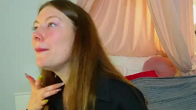 Photos of Liv_Fay from StripChat is Freechat
