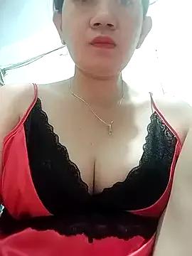 Liveloveyou from StripChat is Freechat
