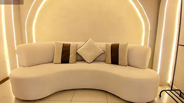 LizzHamilton__ — Spank Ass X5